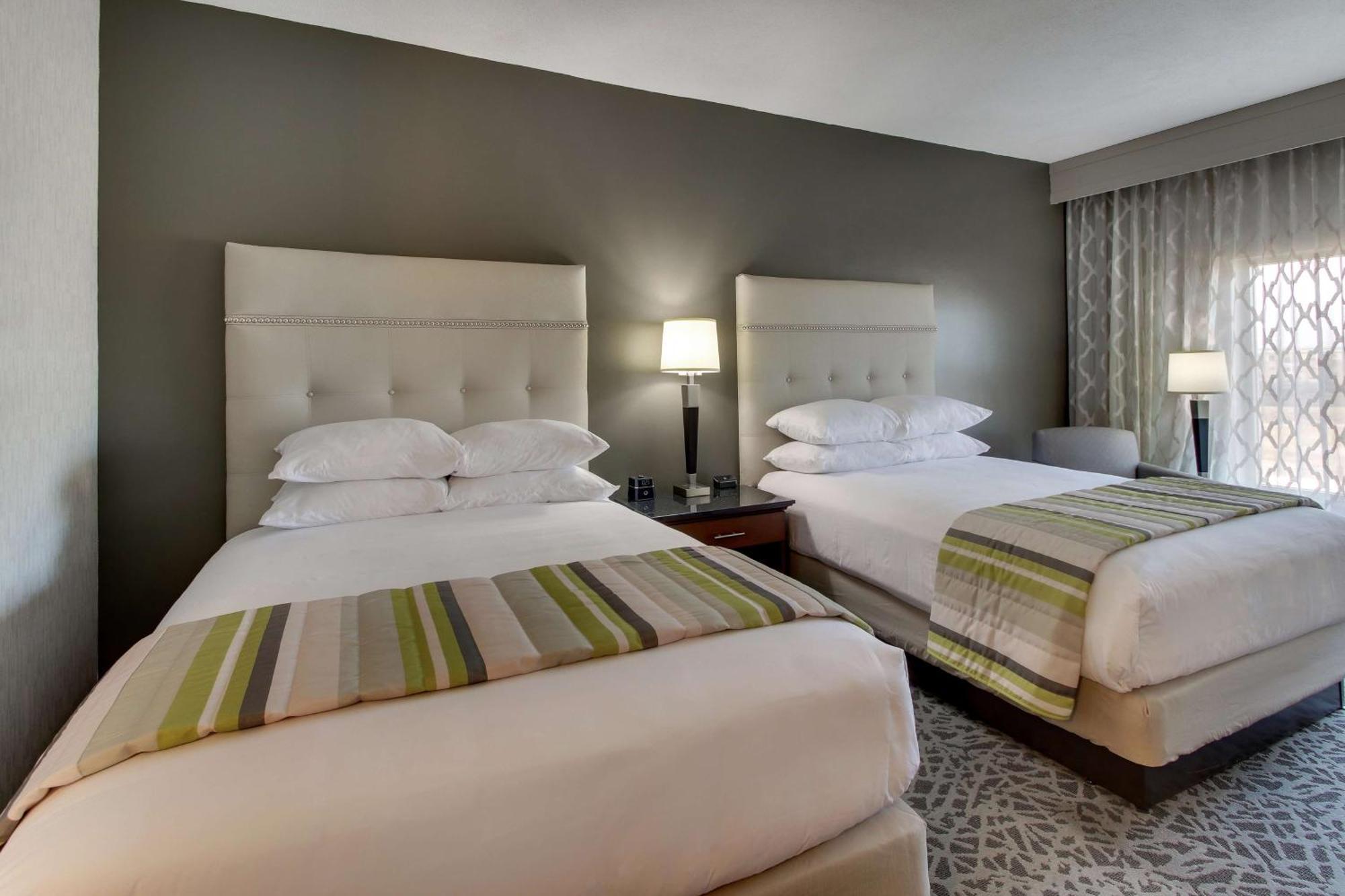 Drury Inn & Suites Cleveland Beachwood Εξωτερικό φωτογραφία