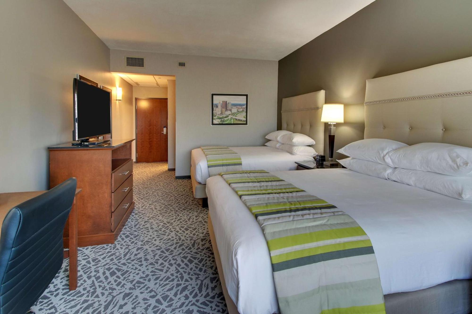 Drury Inn & Suites Cleveland Beachwood Εξωτερικό φωτογραφία