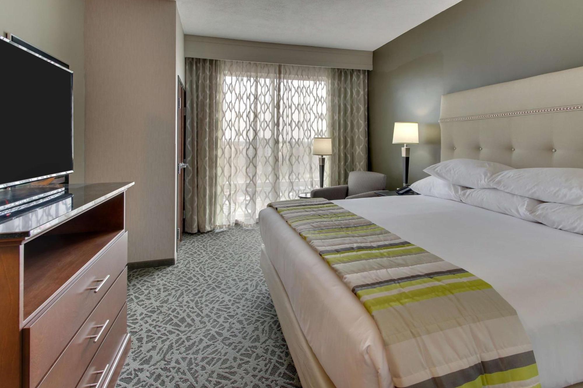 Drury Inn & Suites Cleveland Beachwood Εξωτερικό φωτογραφία