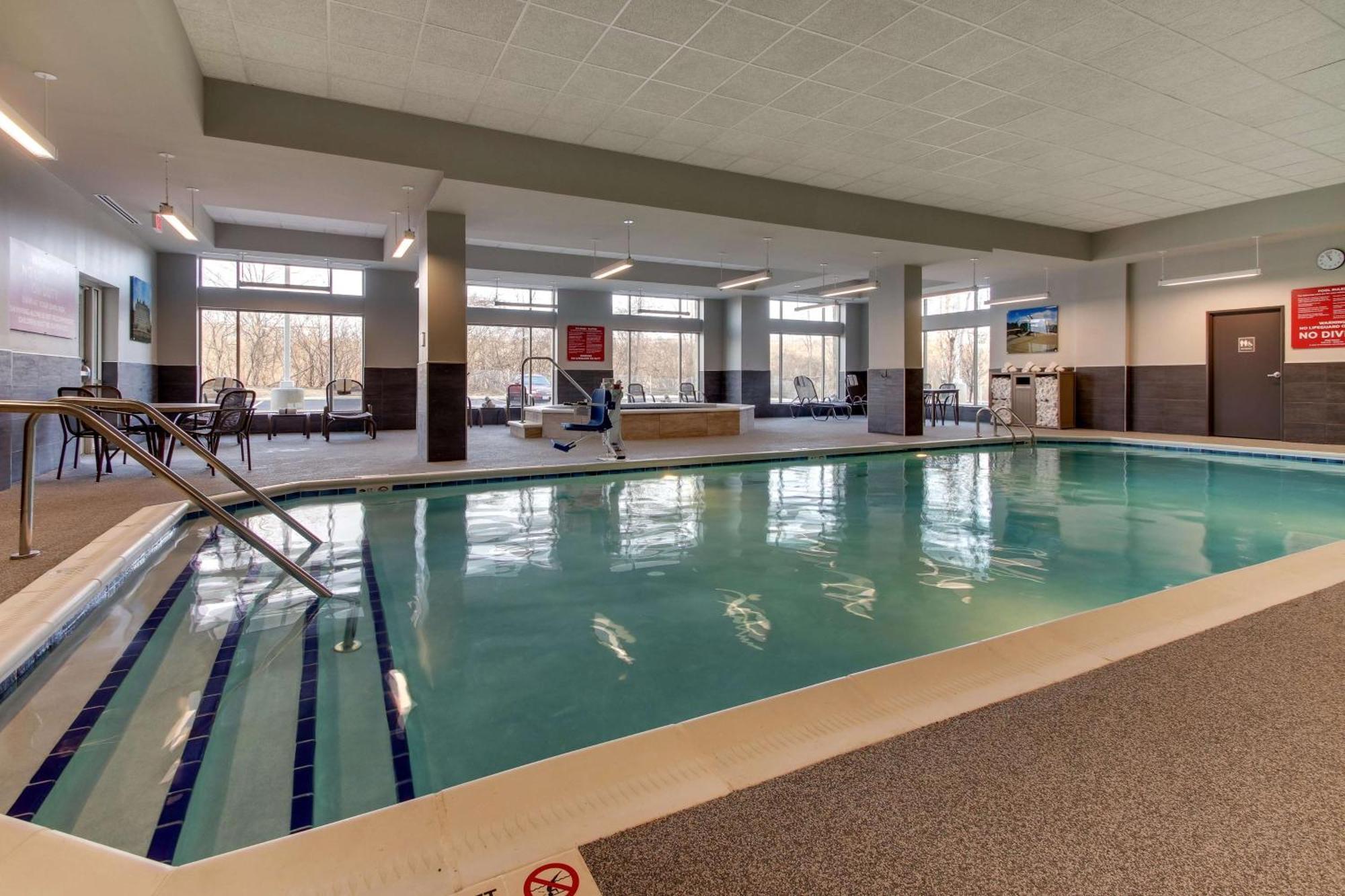 Drury Inn & Suites Cleveland Beachwood Εξωτερικό φωτογραφία