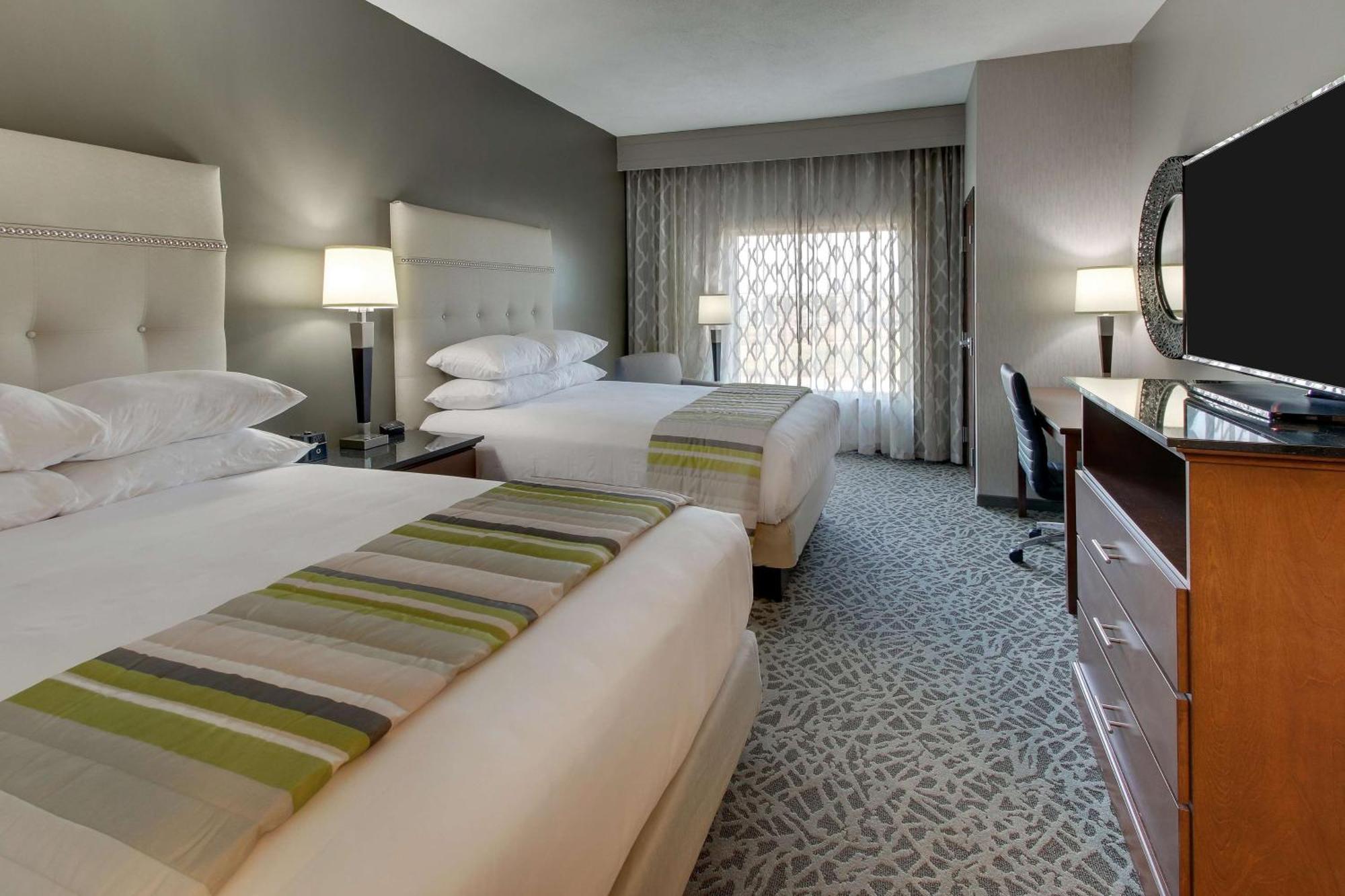 Drury Inn & Suites Cleveland Beachwood Εξωτερικό φωτογραφία